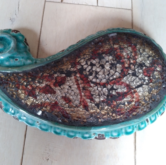 Decorative paisley shaped keepsake ceramic dish - Picture 11 of 13